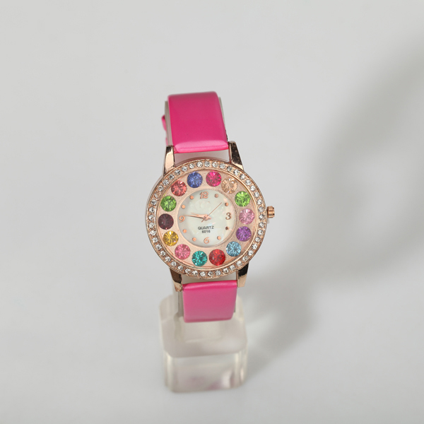 Ladies' Quartz Watch Ladies' Quartz Watch