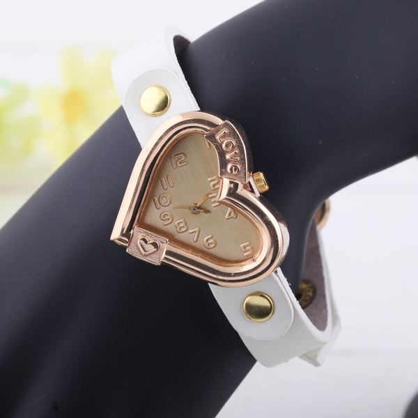 Bracelet Watch With Heart Case Bracelet Watch With Heart Case
